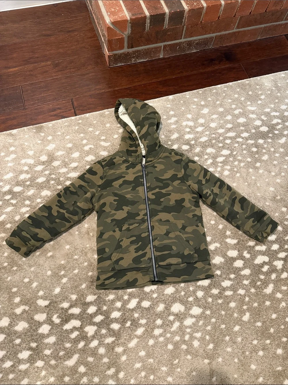 Bundle (3) Boys Sweaters. Size 6/7